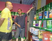 友情漆探索新模式开创新格局